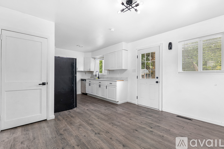 329 David Hall Rd 4 Beds Single Family Home for Rent - Photo gallery 3