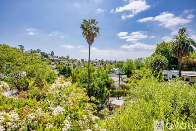2597 Dearborn Dr 4 Beds Single Family Home for Rent - Photo gallery 4