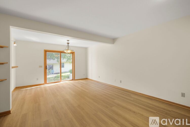 69 Ponwood Circle 2 Beds Townhouse for Rent - Photo gallery 5