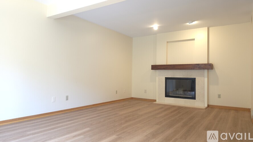 69 Ponwood Circle 2 Beds Townhouse for Rent - Photo gallery 4