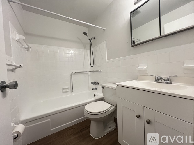 2454 Australia Way E 2 Beds Apartment for Rent - Photo gallery 3