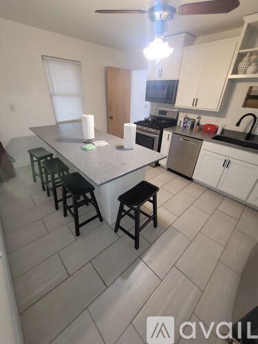 305 North 5th Street 3 Beds Single Family Home for Rent - Photo gallery 1
