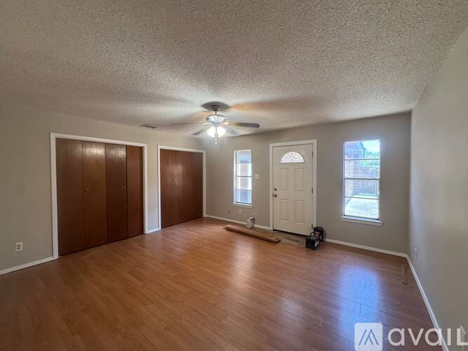 900 E Dallas Ave 3 Beds Apartment for Rent - Photo gallery 4