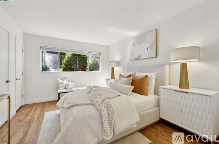 1943 Vining Drive 3 Beds Single Family Home for Rent - Photo gallery 4
