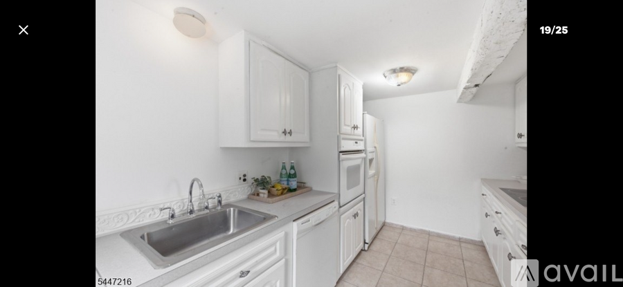 8 Morris Turnpike 3 Beds Apartment for Rent - Photo gallery 3