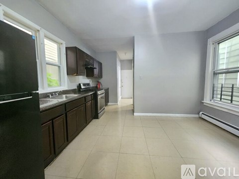 266 1/2 Garside St 2 Beds Apartment for Rent
