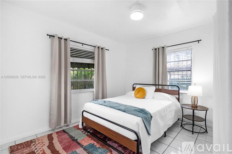 1906 SW 21st St 3 Beds Single Family Home for Rent - Photo gallery 3