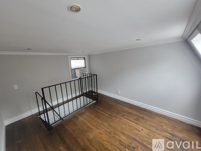 221 East 23rd St 2 Beds Apartment for Rent - Photo gallery 2