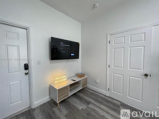 29 Oviedo Ave 2 Beds Apartment for Rent - Photo gallery 1