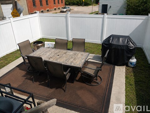 2352 Kenton St 2 Beds Apartment for Rent
