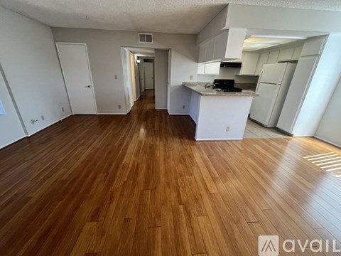 636 E Verdugo Ave 2 Beds Apartment for Rent
