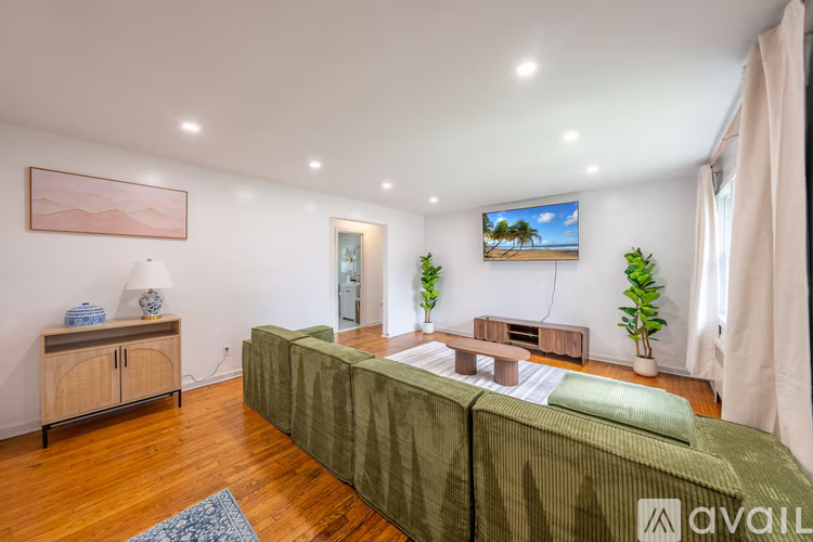 810 Walnut St 3 Beds Single Family Home for Rent - Photo gallery 1