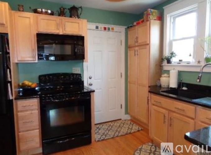 74 Van Schoick Avenue 3 Beds Single Family Home for Rent - Photo gallery 2