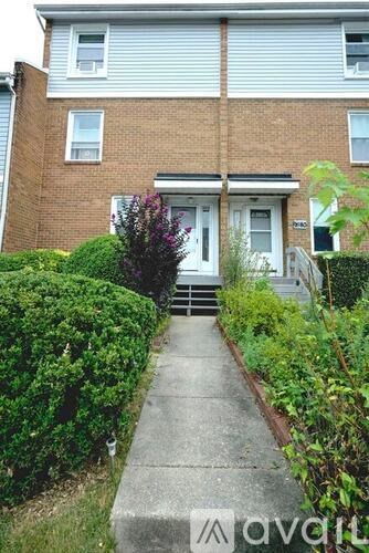 9578 Canterbury Riding 3 Beds Apartment for Rent
