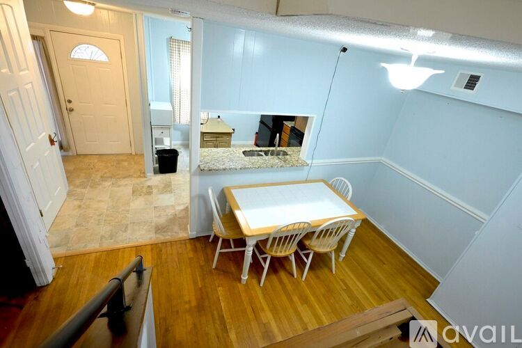 9578 Canterbury Riding 3 Beds Single Family Home for Rent - Photo gallery 5