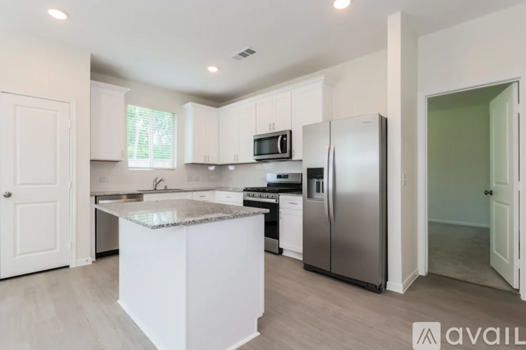 32706 Stargazer Cove Ct 5 Beds Single Family Home for Rent - Photo gallery 4