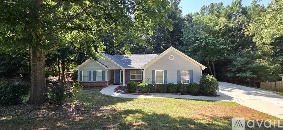 171 Laurel Oaks Lane 3 Beds Single Family Home for Rent - Photo gallery 1
