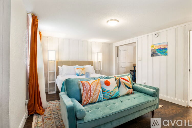 1013 5th St N 1 Apartment for Rent - Photo gallery 1
