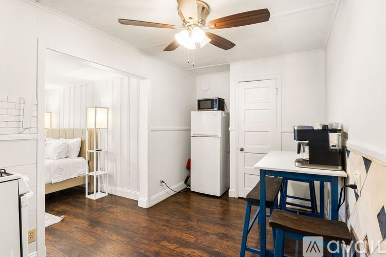 1013 5th St N 1 Apartment for Rent - Photo gallery 4