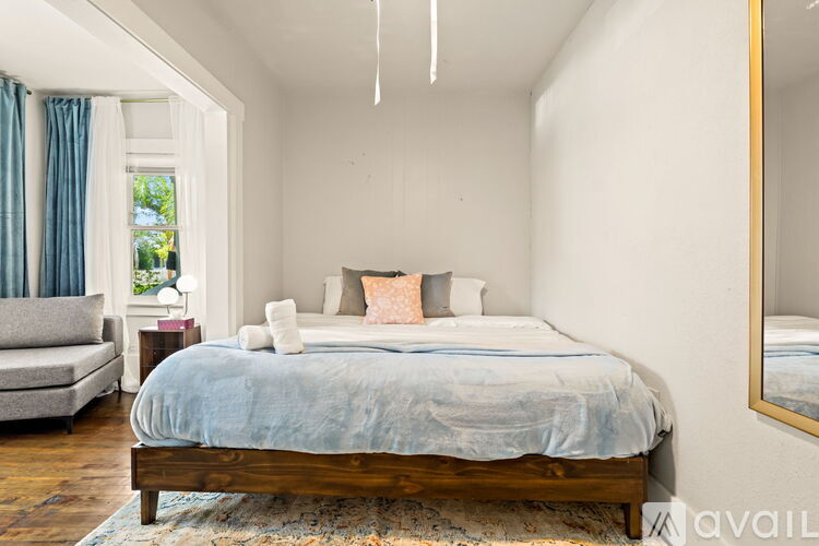 1013 5th St N 2 Beds Apartment for Rent - Photo gallery 4