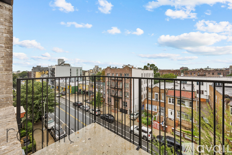 2404 Cortelyou Rd 1 Apartment for Rent - Photo gallery 2
