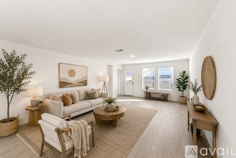271 Zyra Ave 4 Beds Apartment for Rent