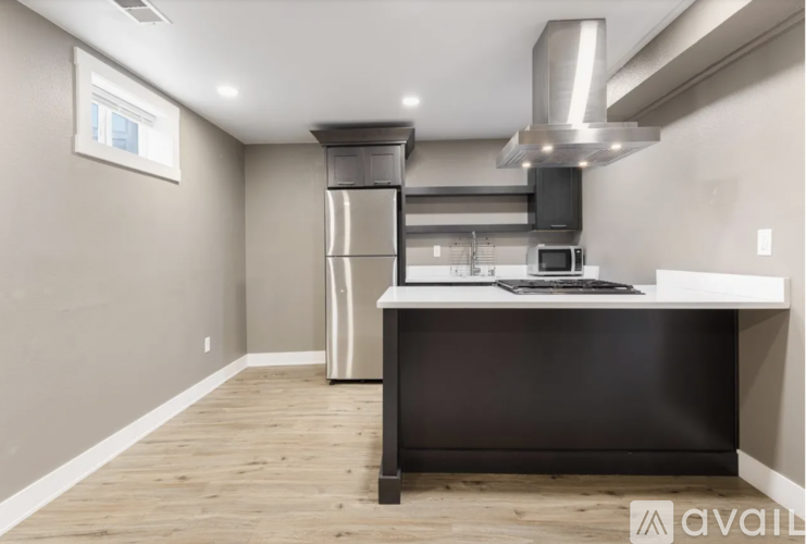 1741 East 105th Place 2 Beds Apartment for Rent - Photo gallery 2
