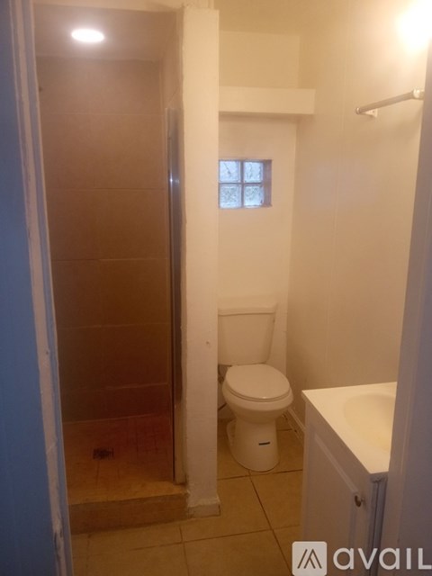97 North Hulbert Street 2 Beds Apartment for Rent