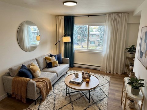 2 Bed 9452 FLETCHER STREET, Chilliwack Proper East 2 Beds Apartment for Rent
