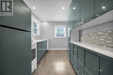 1 - 122 CENTRE STREET 3 Beds Apartment for Rent