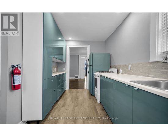1 - 122 CENTRE STREET 3 Beds Home, Multifamily, Duplex for Rent - Photo gallery 4