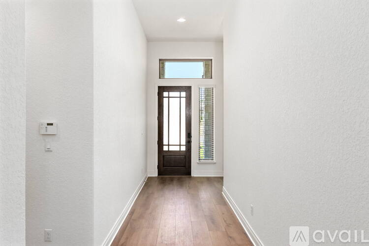 563 Orchard Way 4 Beds Single Family Home for Rent - Photo gallery 5