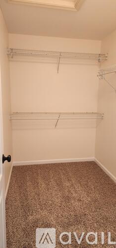 South Creekbend Drive 3 Beds Townhouse for Rent - Photo gallery 3