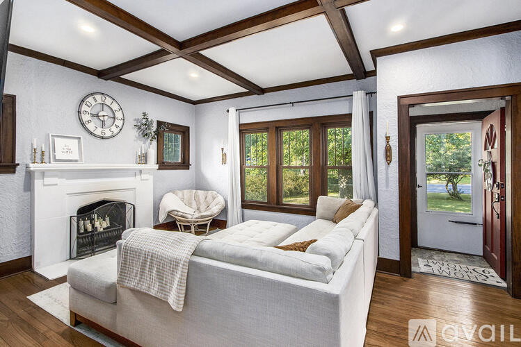 3512 Douglas Ave 3 Beds Single Family Home for Rent - Photo gallery 4