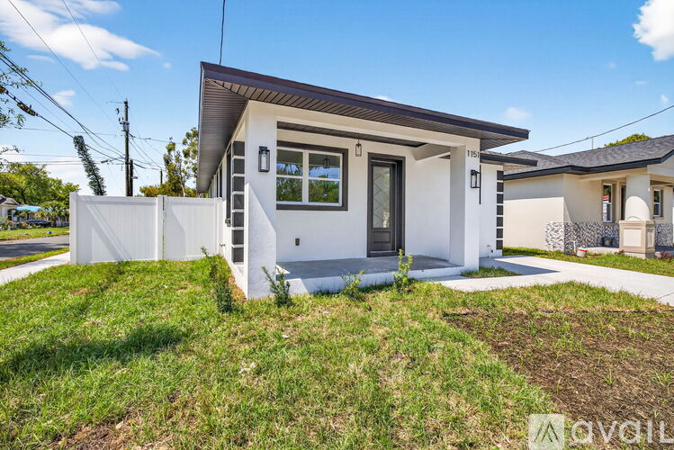 1151 29th St S 3 Beds Single Family Home for Rent - Photo gallery 2