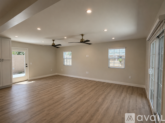 15042 Joycedale Street 3 Beds Single Family Home for Rent - Photo gallery 4