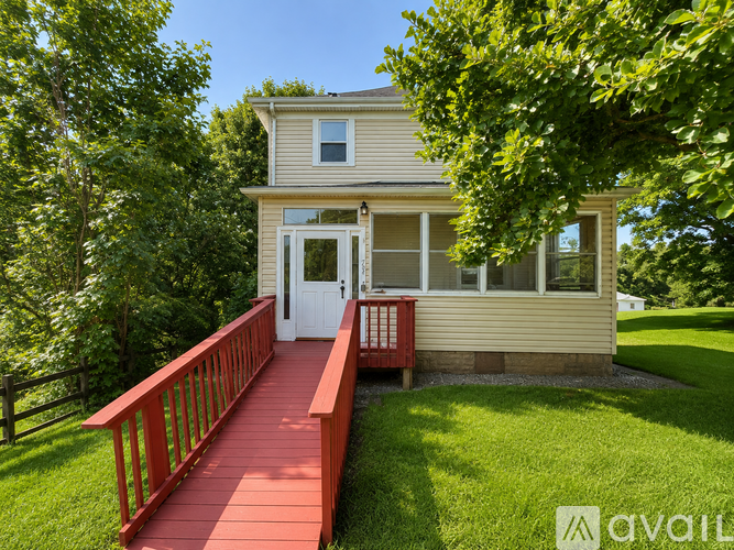 704 Lewis Street 3 Beds Single Family Home for Rent - Photo gallery 3
