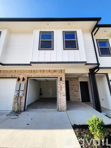 1008 17th St 3 Beds Single Family Home for Rent - Photo gallery 1