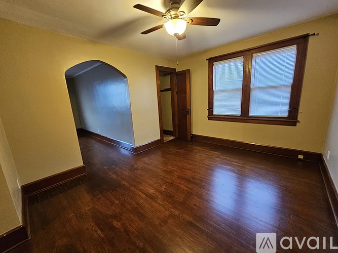 1213 Augusta St 2 Beds Apartment for Rent - Photo gallery 4