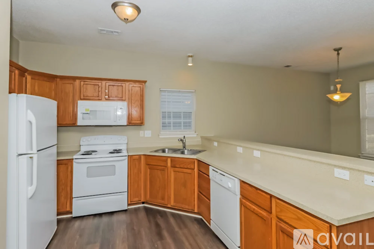 12521 Deaton Hill Dr 3 Beds Single Family Home for Rent - Photo gallery 3