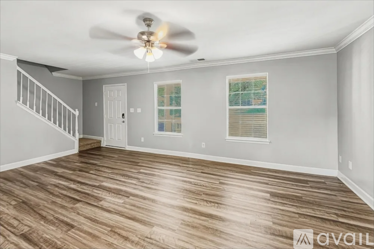 411 Queens Dr SW 4 Beds Single Family Home for Rent - Photo gallery 4