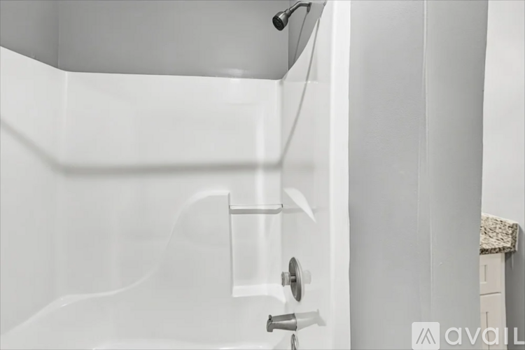 411 Queens Dr SW 4 Beds Single Family Home for Rent - Photo gallery 5