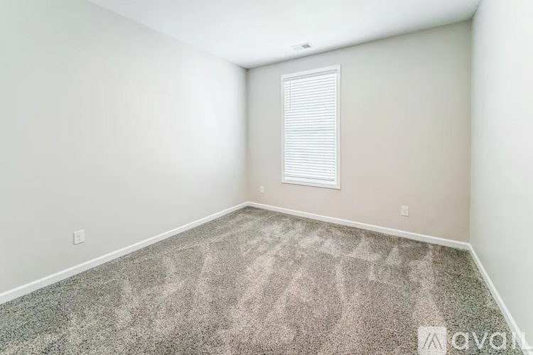 8027 Forest Hills Dr 4 Beds Single Family Home for Rent - Photo gallery 3