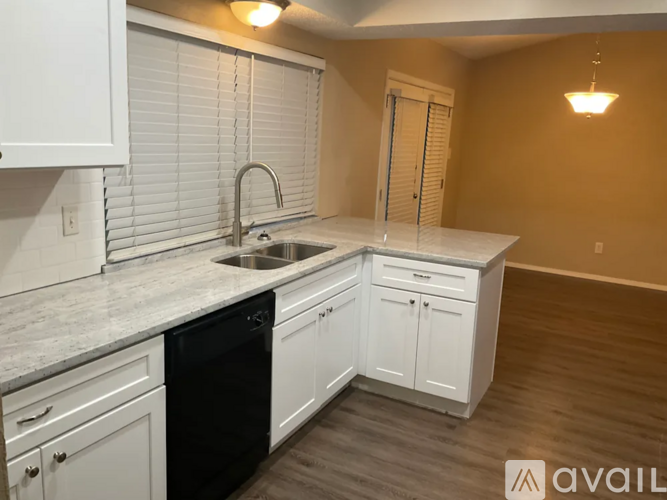508 Thorn Wood Dr 3 Beds Single Family Home for Rent - Photo gallery 3