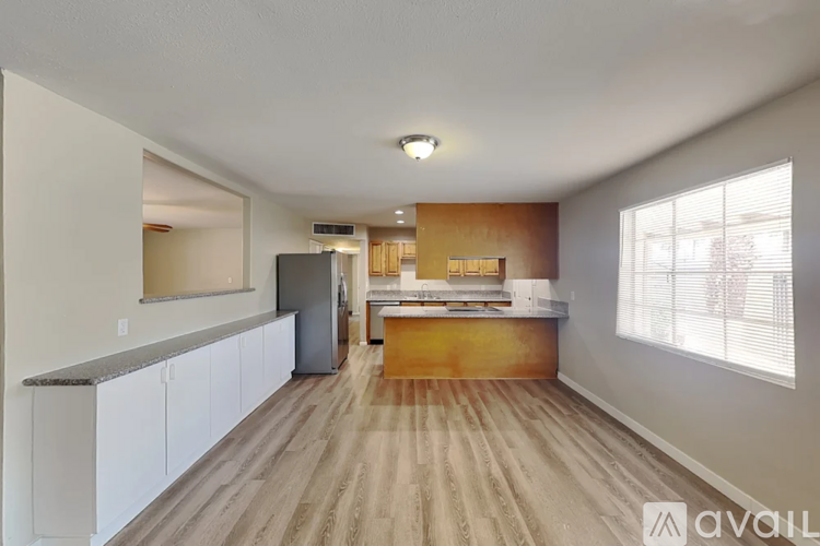 112 E McKinley St 3 Beds Single Family Home for Rent - Photo gallery 3