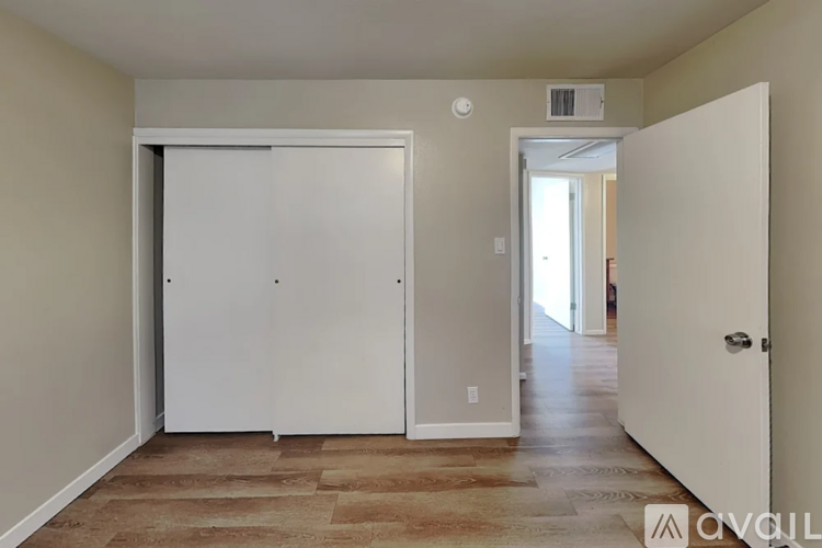 112 E McKinley St 3 Beds Single Family Home for Rent - Photo gallery 4