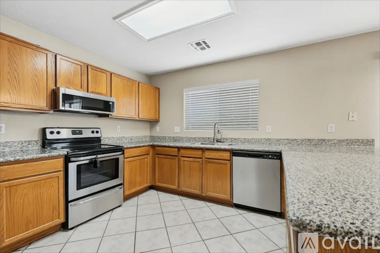 8963 E Yucca St 3 Beds Single Family Home for Rent - Photo gallery 3