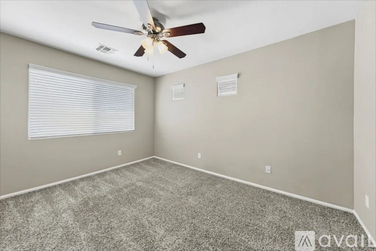 12657 W Orange Dr 4 Beds Single Family Home for Rent - Photo gallery 5