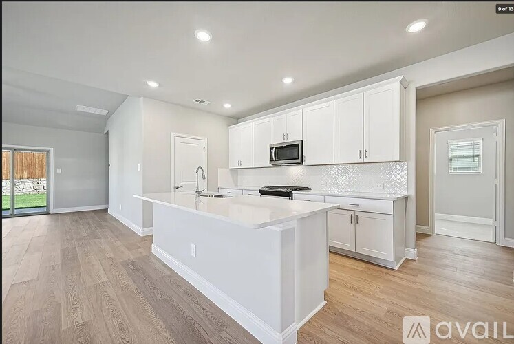 6002 Broadacre Dr 4 Beds Single Family Home for Rent - Photo gallery 2