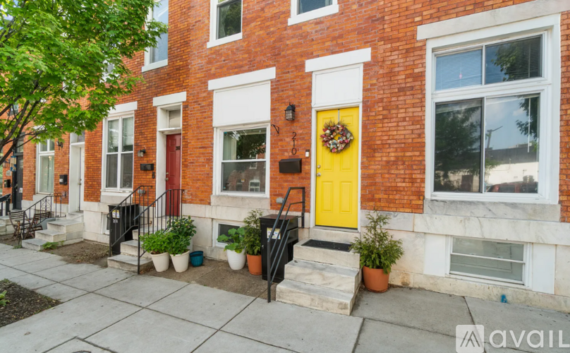 210 North Ellwood Avenue 2 Beds Townhouse for Rent - Photo gallery 2